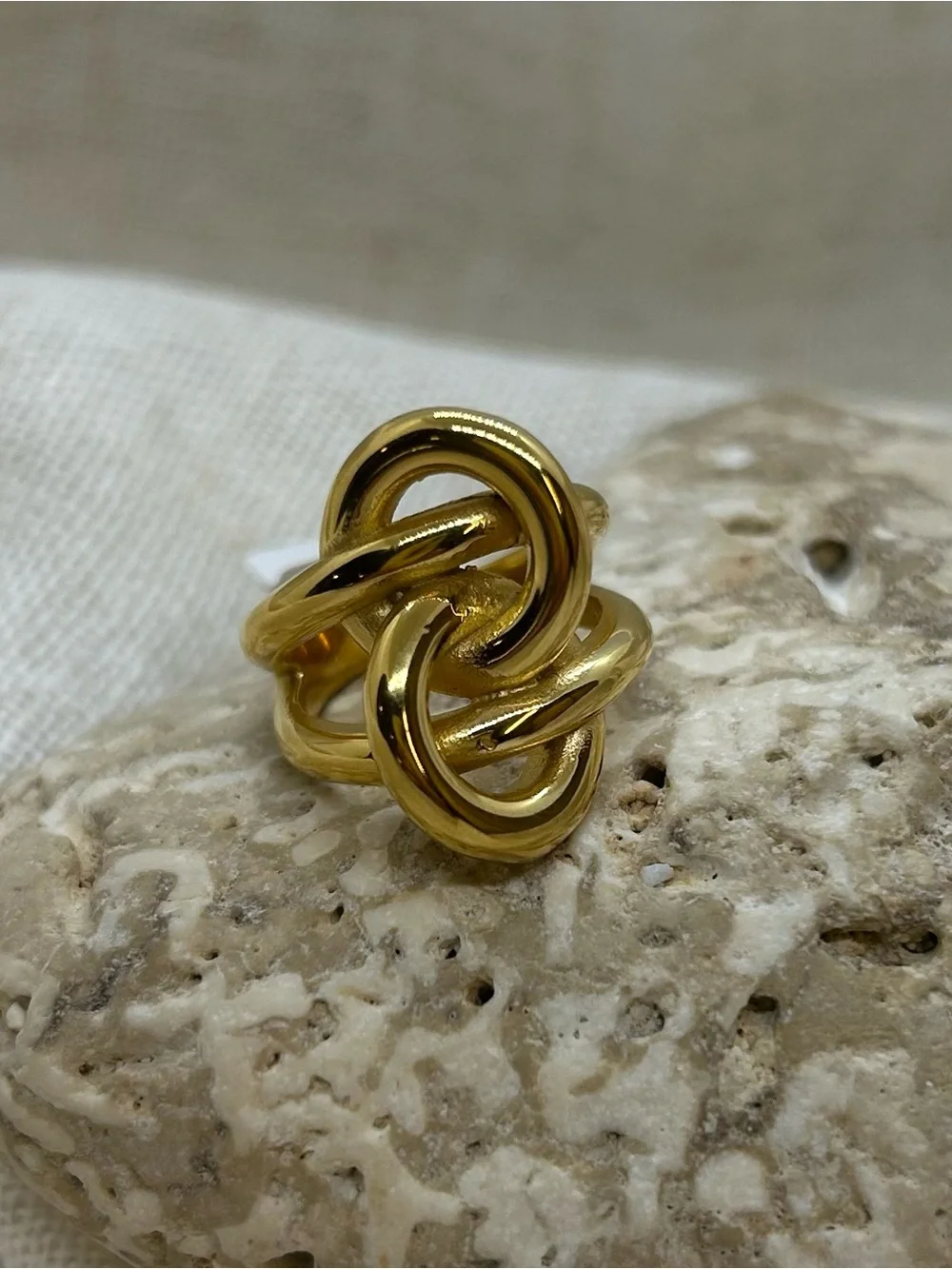 N/A bold gold
